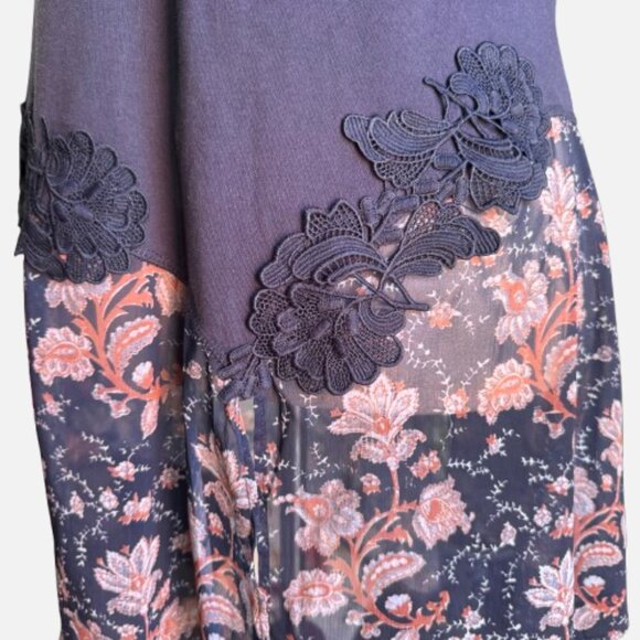 Akemi + Kin for Anthropologie Mixed Boho Floral Tunic Tee Top (Size S) - Picture 6 of 15